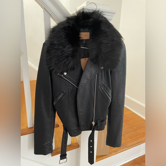 Faux fur trimmed embroidered jacket - Picture 8 of 8